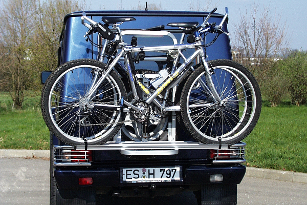 Gringo bike carrier for 2 bikes, lockable